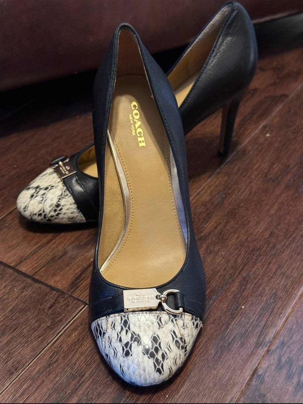 Coach | Black Leather Snakeskin Toe Cap Pumps - Women’s 8B - Retail $200